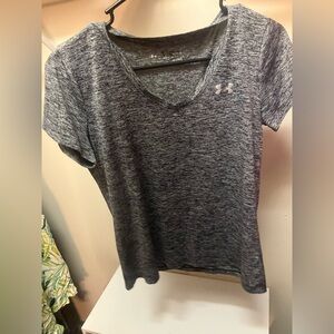 Under Armour Women's Heathered Black V-Neck Tee